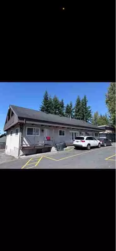 17828 44th Ave W #4, Lynnwood, WA 98037