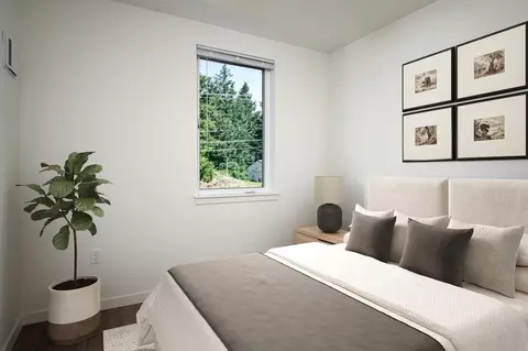 14338 S Maple Lane Ct, Oregon City, OR 97045