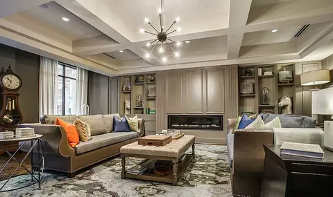 2303 Mid Ln #902, Houston, TX 77027