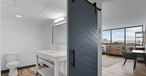 2828 Southwest Fwy #2051, Houston, TX 77098