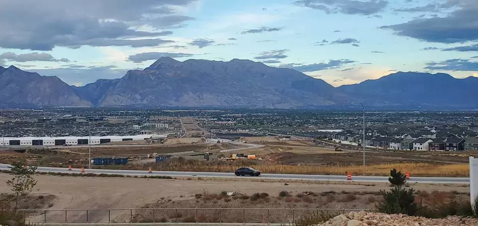  2867 N Blue Dawn Ln, Saratoga Springs, UT 84045 photo 8