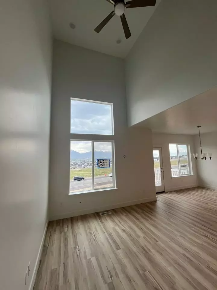  2867 N Blue Dawn Ln, Saratoga Springs, UT 84045 photo 13