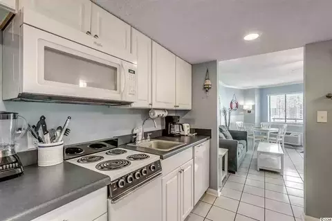 2001 S Ocean Blvd #821, Myrtle Beach, SC 29577