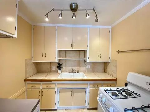 3755 12 32nd St, San Diego, CA 92104