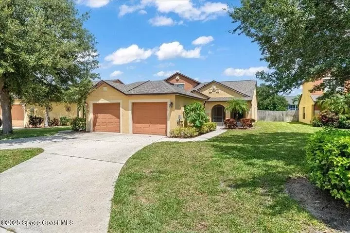  890 Luminary Cir #106, Melbourne, FL 32901 photo 1