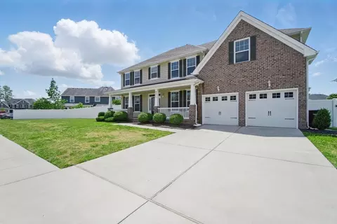 2211 Orange Root Dr, Chesapeake, VA 23323