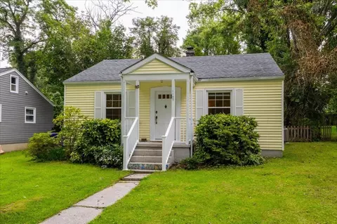 1107 Palmer Dr, Blacksburg, VA 24060