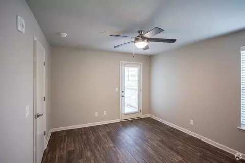 100 Arbor Lake Blvd, Hermitage, TN 37076