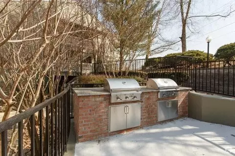 100 Arbor Lake Blvd, Hermitage, TN 37076