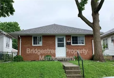 2912 Hazel Ave #B, Dayton, OH 45420