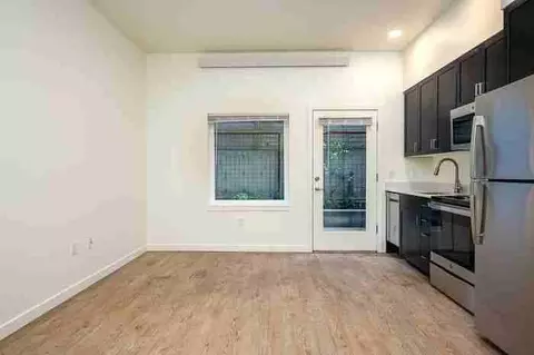 330 NE Dekum St, Portland, OR 97211