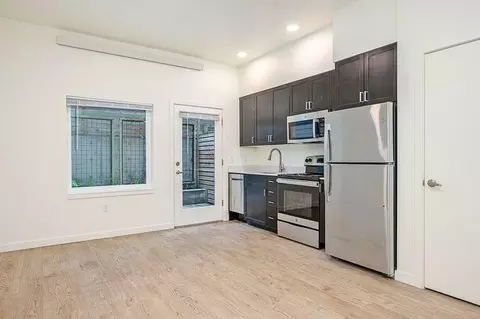 330 NE Dekum St, Portland, OR 97211