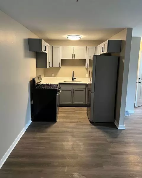 1200 Light Rd #210, Oswego, IL 60543