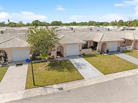 5428 Larchmont Ct N, Pinellas Park, FL 33782