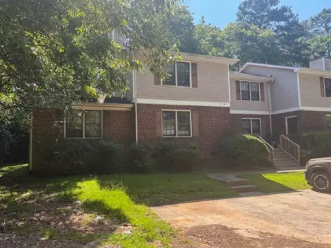 8741 Chapel Hill Rd, Cary, NC 27513