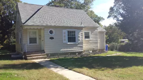 4815 Delaware St, College Park, MD 20740