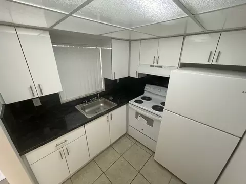 11625 Canal Dr, North Miami, FL 33181