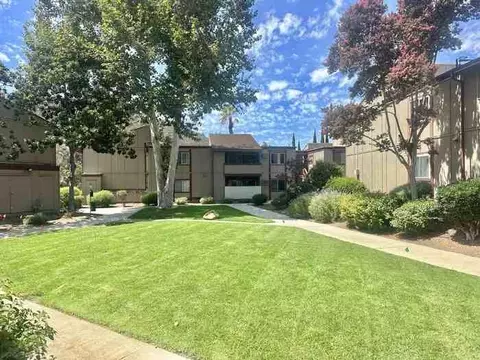 5523 Adobe Falls Rd #5, San Diego, CA 92120