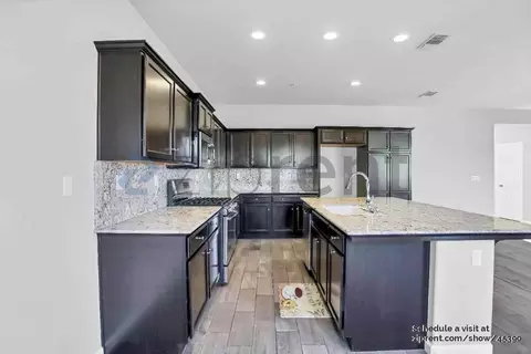 3384 Amanecer Ave, Clovis, CA 93619 photo 8