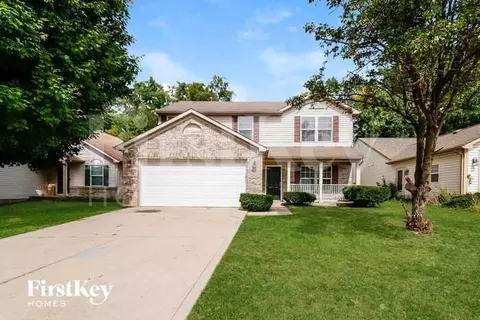 10850 Snowdrop Way, Indianapolis, IN 46235