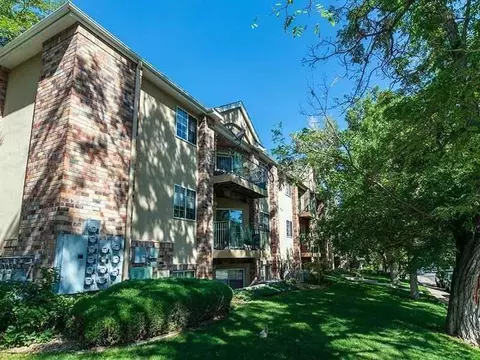 5907 S Gallup St, Littleton, CO 80120