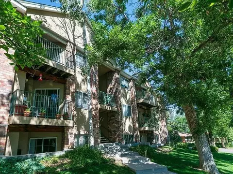 5907 S Gallup St, Littleton, CO 80120