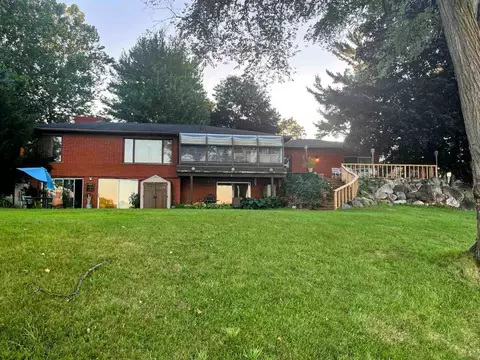 8145 Grand River Rd #2, Brighton, MI 48114