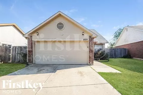 9109 Horncastle Ct, Fort Worth, TX 76134