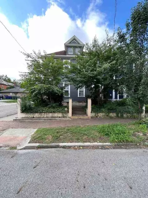 297 Reinhard Ave, Columbus, OH 43206