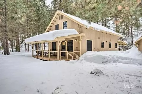 8392 Highway 2 #1, Lowman, ID 83637
