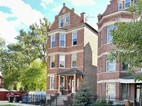2713 W 16th St #3, Chicago, IL 60608