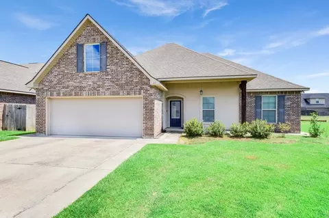 111 Bernay Ct, Youngsville, LA 70592