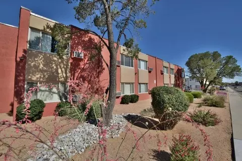 1409 Girard Blvd NE, Albuquerque, NM 87106