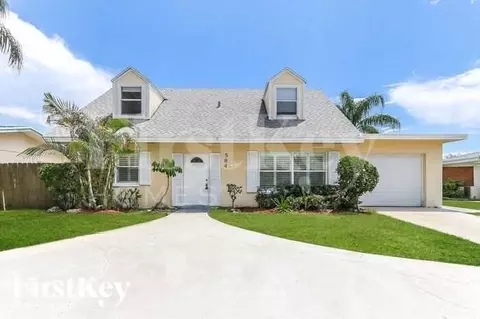 584 Riverside Dr, Palm Beach Gardens, FL 33410