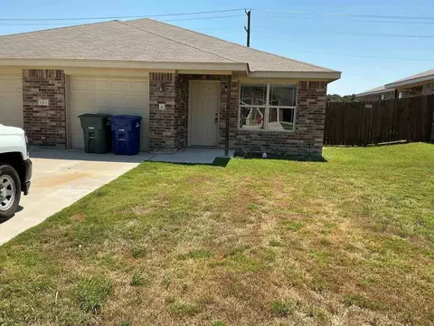 1323 Liberation Ln #B, Copperas Cove, TX 76522