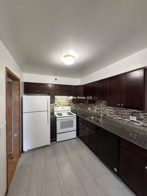 1639 Oakwood Ave #2003, Des Plaines, IL 60016