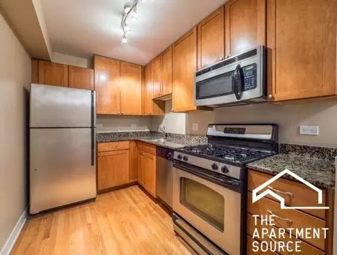 625 W Wrightwood Ave #401, Chicago, IL 60614