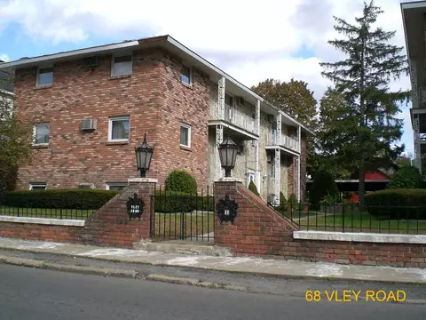 68 Vley Rd #12, Scotia, NY 12302