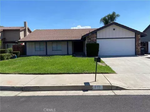 710 Sandy Ct, Redlands, CA 92374