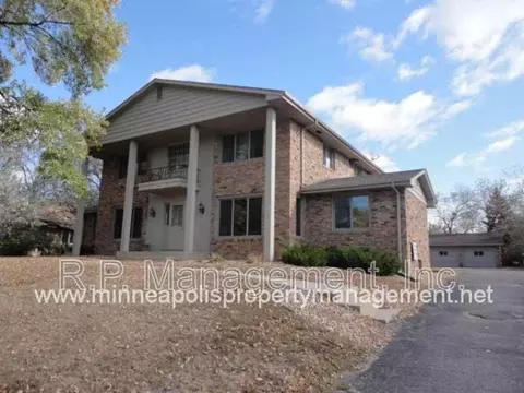 4200 Valley View Rd #C, Edina, MN 55424