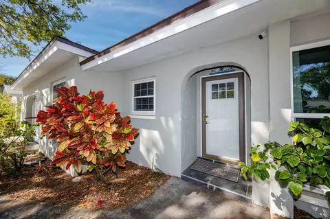 849 Karen St, Palm Harbor, FL 34684
