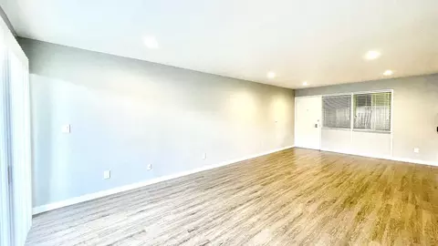 914 Mountain View Ave #U6MV, Mountain View, CA 94040