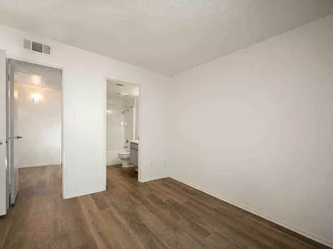 707 W Santa Ana St, Anaheim, CA 92805