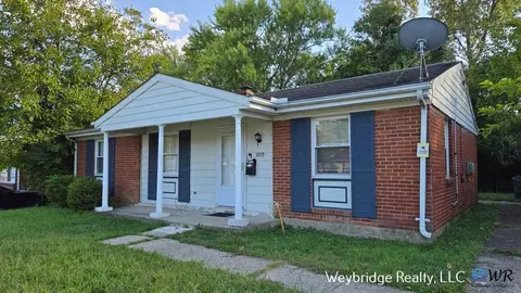 1909 Lotushill Dr, Cincinnati, OH 45240