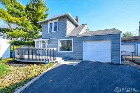 2926 Robin Rd, Dayton, OH 45409
