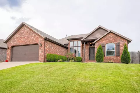 967 Glass St #1241330P, Cave Springs, AR 72718