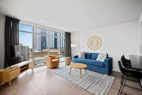 619 Congress Ave #1019816P, Austin, TX 78701