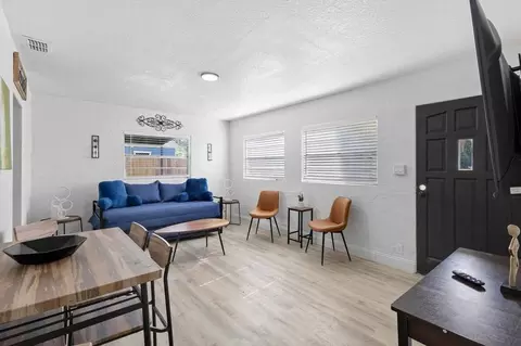 3100 Page Ave #1094216P, Orlando, FL 32806