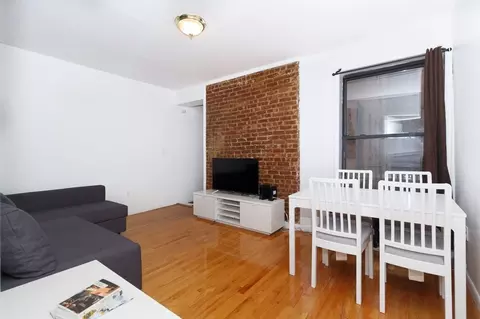 300 E 93rd St #1032028P, New York, NY 10128