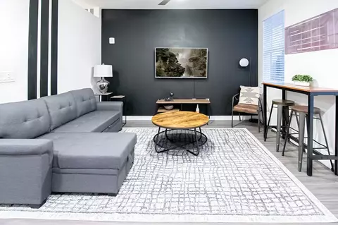 1500 N Henderson Ave #1058280P, Dallas, TX 75206